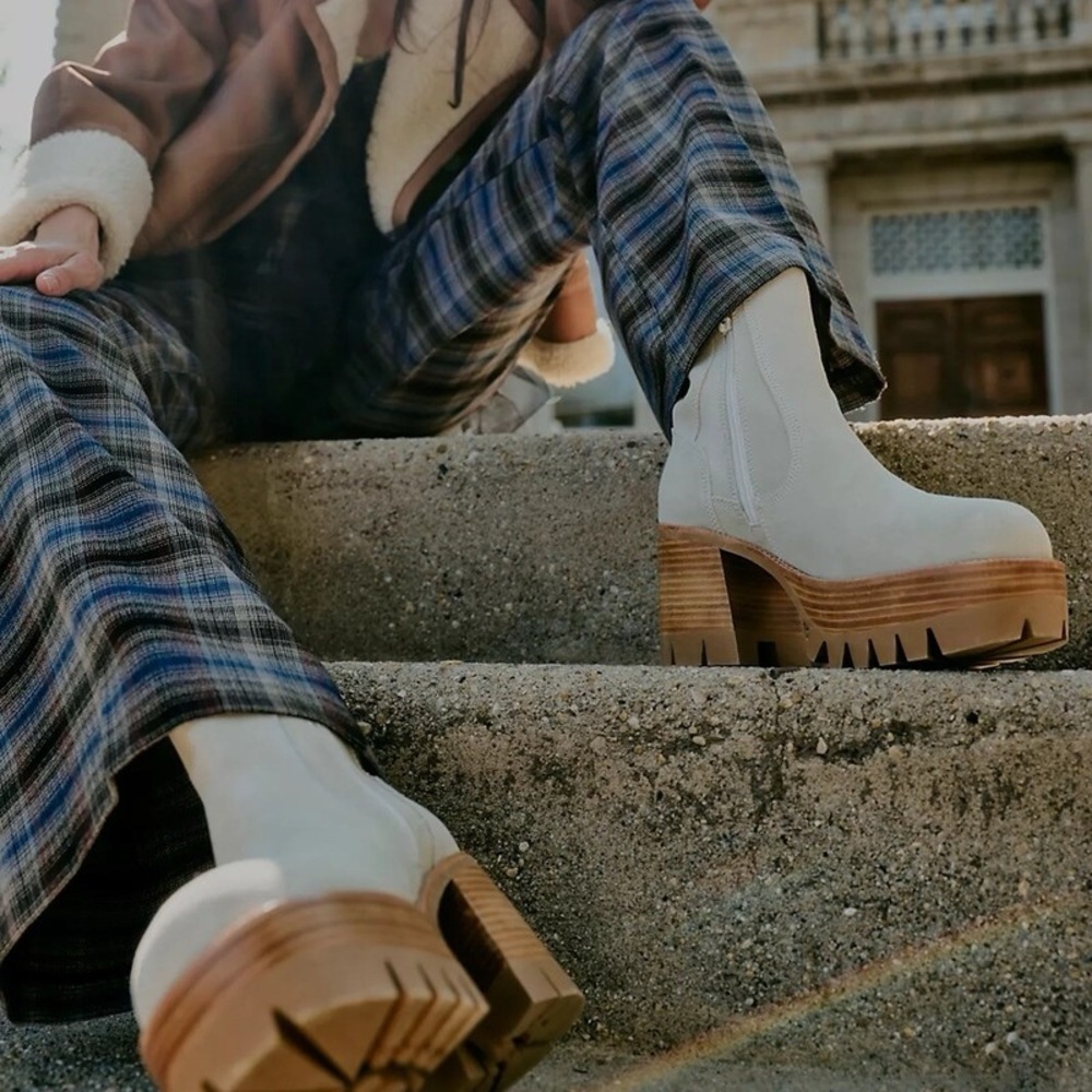 Jeffrey Campbell Preston Ankle Boots - Cream
